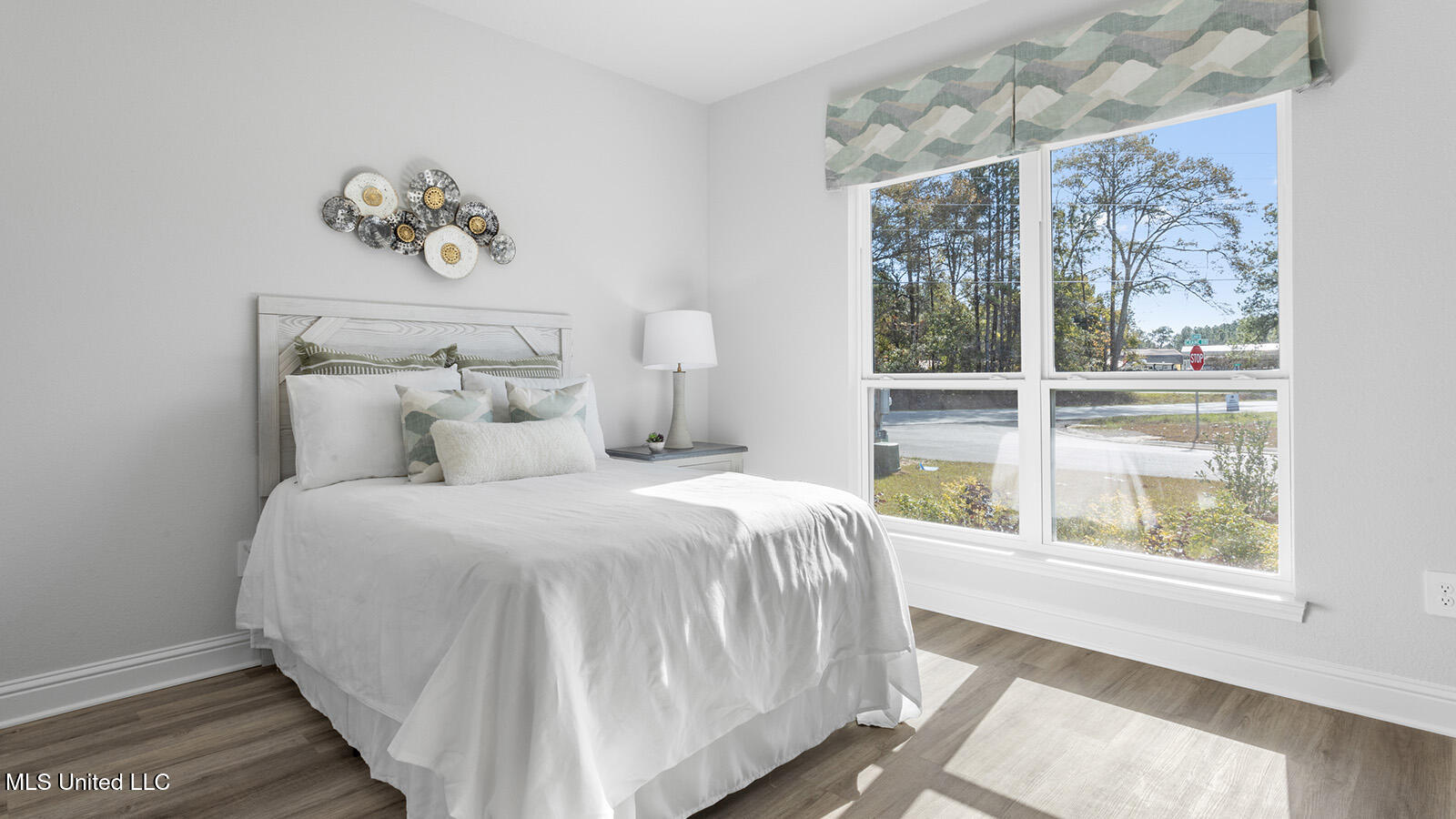 14411 South Swan Road Gulfport, MS 39503 - Photo 32 of 42 Guest Bedroom