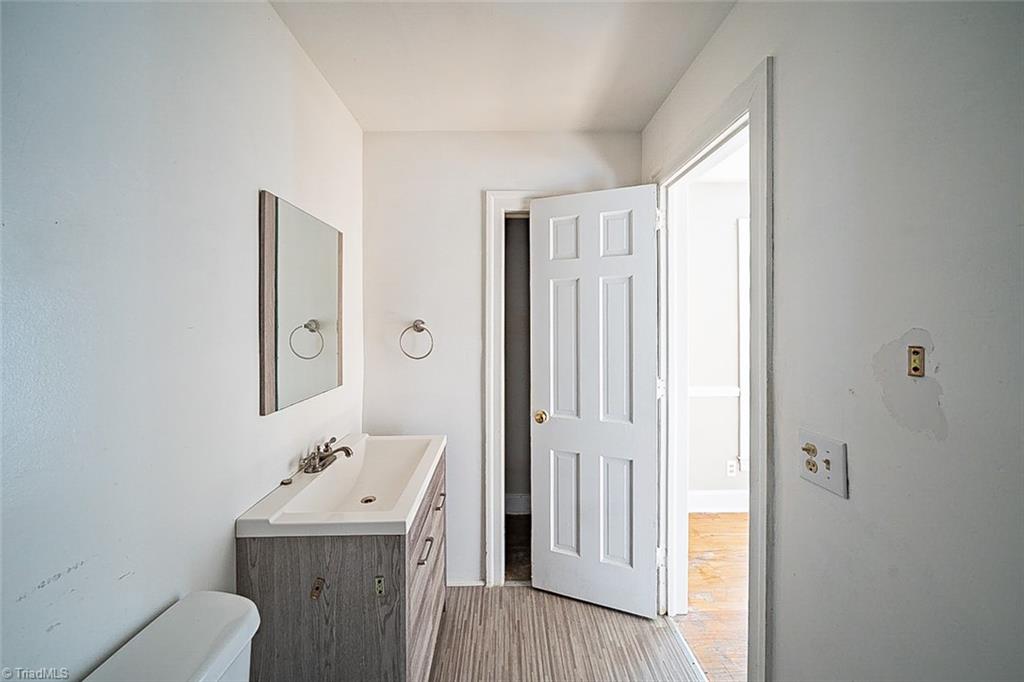5660 Sweetbriar Road Pfafftown, NC 27040 - Photo 12 of 20 Gallery Image 12
