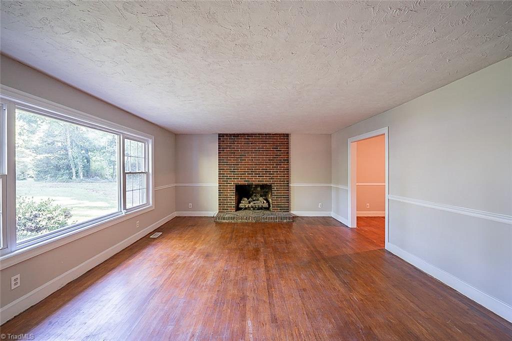5660 Sweetbriar Road Pfafftown, NC 27040 - Photo 5 of 20 Gallery Image 5