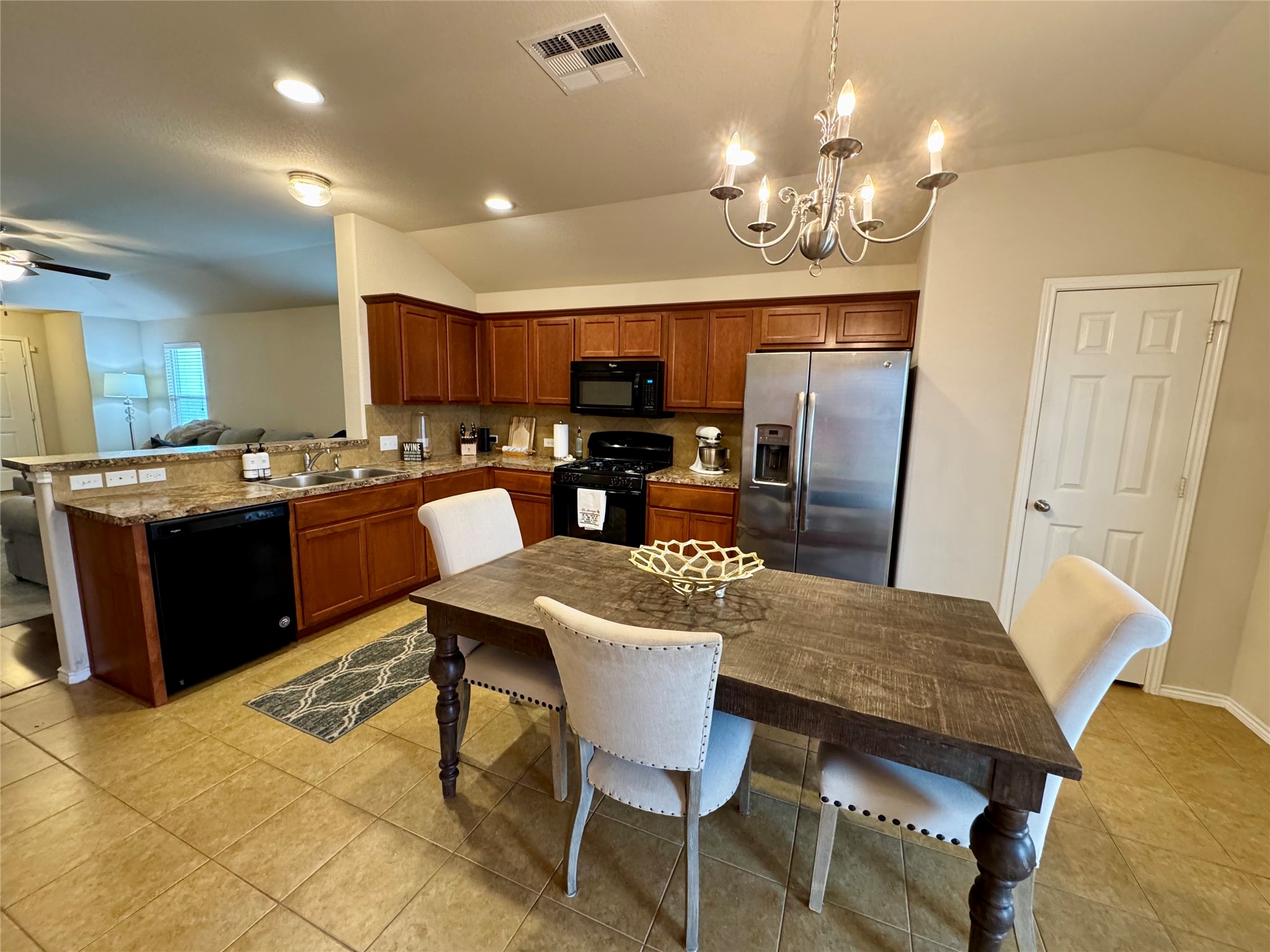 371 Nottingham Loop Kyle, TX 78640 - Photo 8 of 25