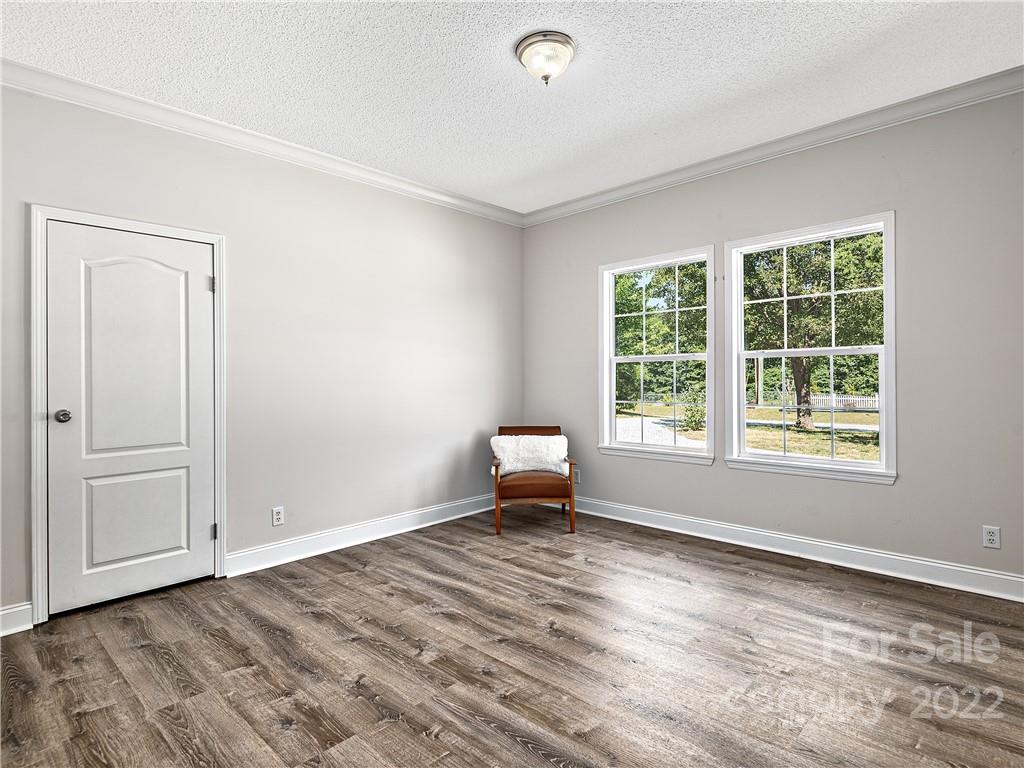413 Low Gap Road Hendersonville, NC 28792 - Photo 17 of 26 Gallery Image 17