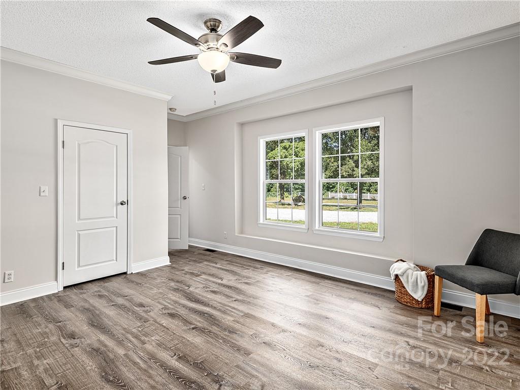 413 Low Gap Road Hendersonville, NC 28792 - Photo 18 of 26 Gallery Image 18