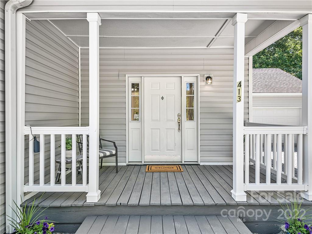 413 Low Gap Road Hendersonville, NC 28792 - Photo 3 of 26 Gallery Image 3