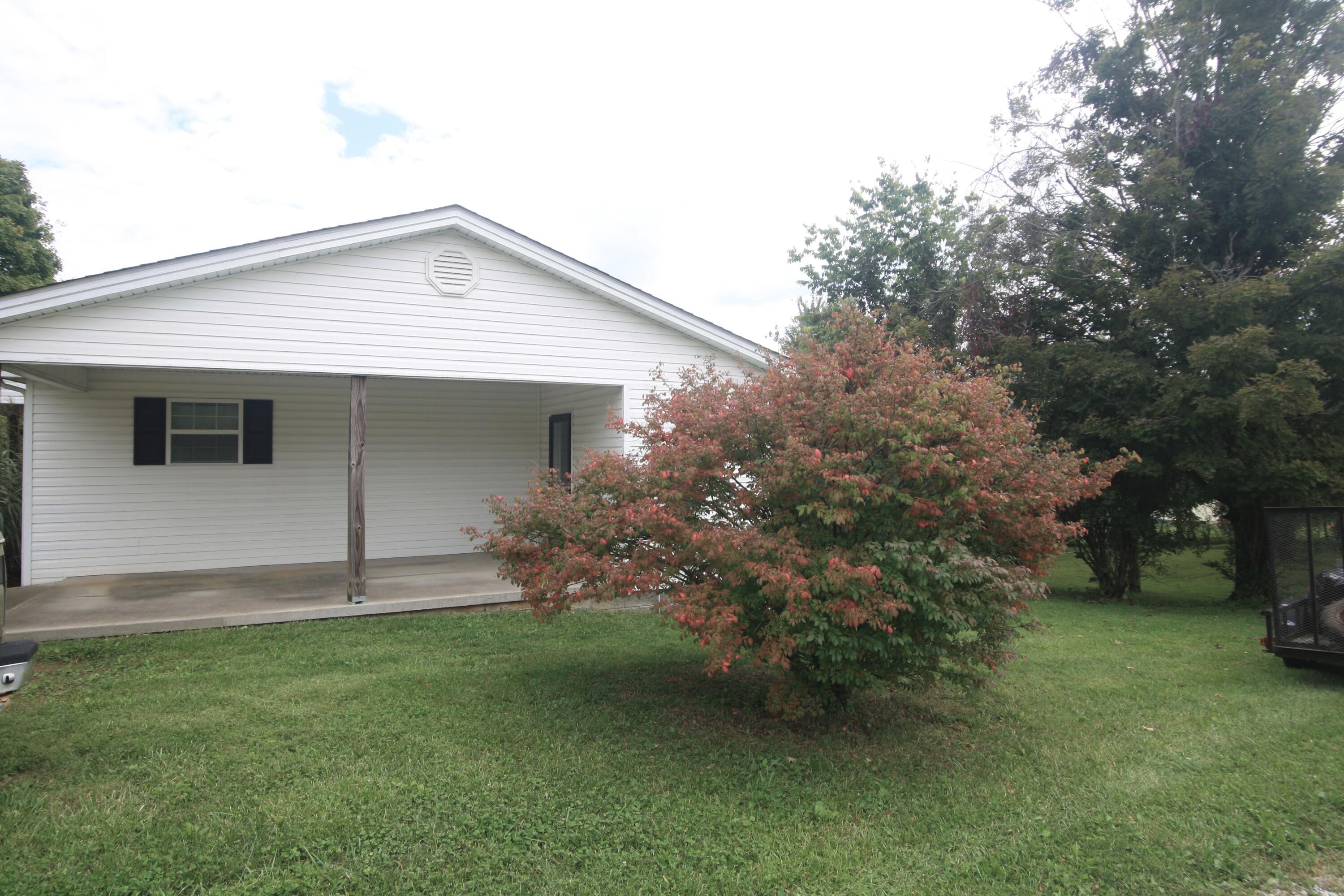 348 Big Sandy Road Mount Vernon, KY 40456 - Photo 38 of 47 IMG_7592