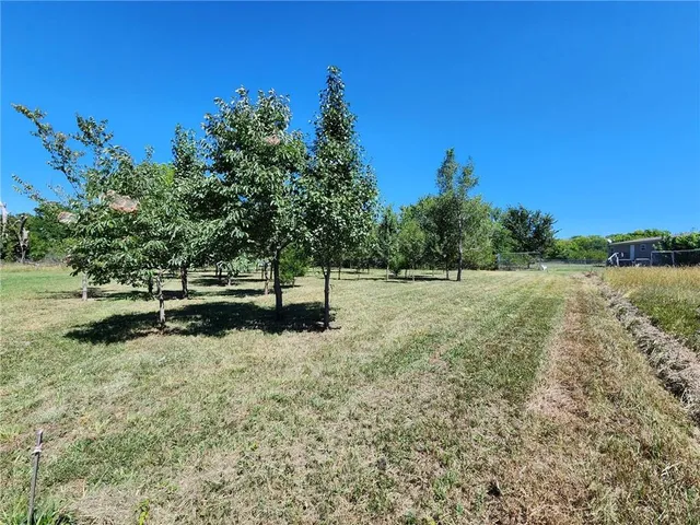 $15,000 | 26 Ohio Drive, Linn Valley, KS 66040