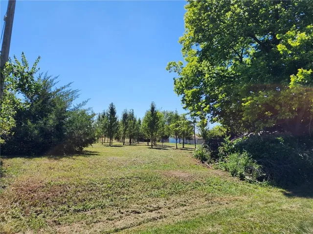 $15,000 | 26 Ohio Drive, Linn Valley, KS 66040