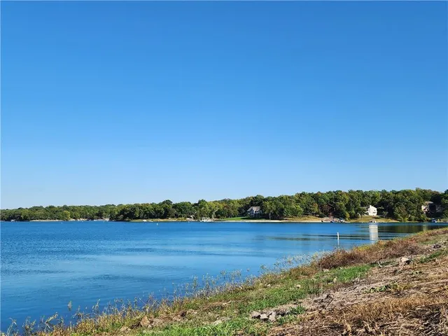 $15,000 | 26 Ohio Drive, Linn Valley, KS 66040