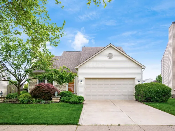 $365,000 | 311 Galloway Ridge Drive, Galloway, OH 43119