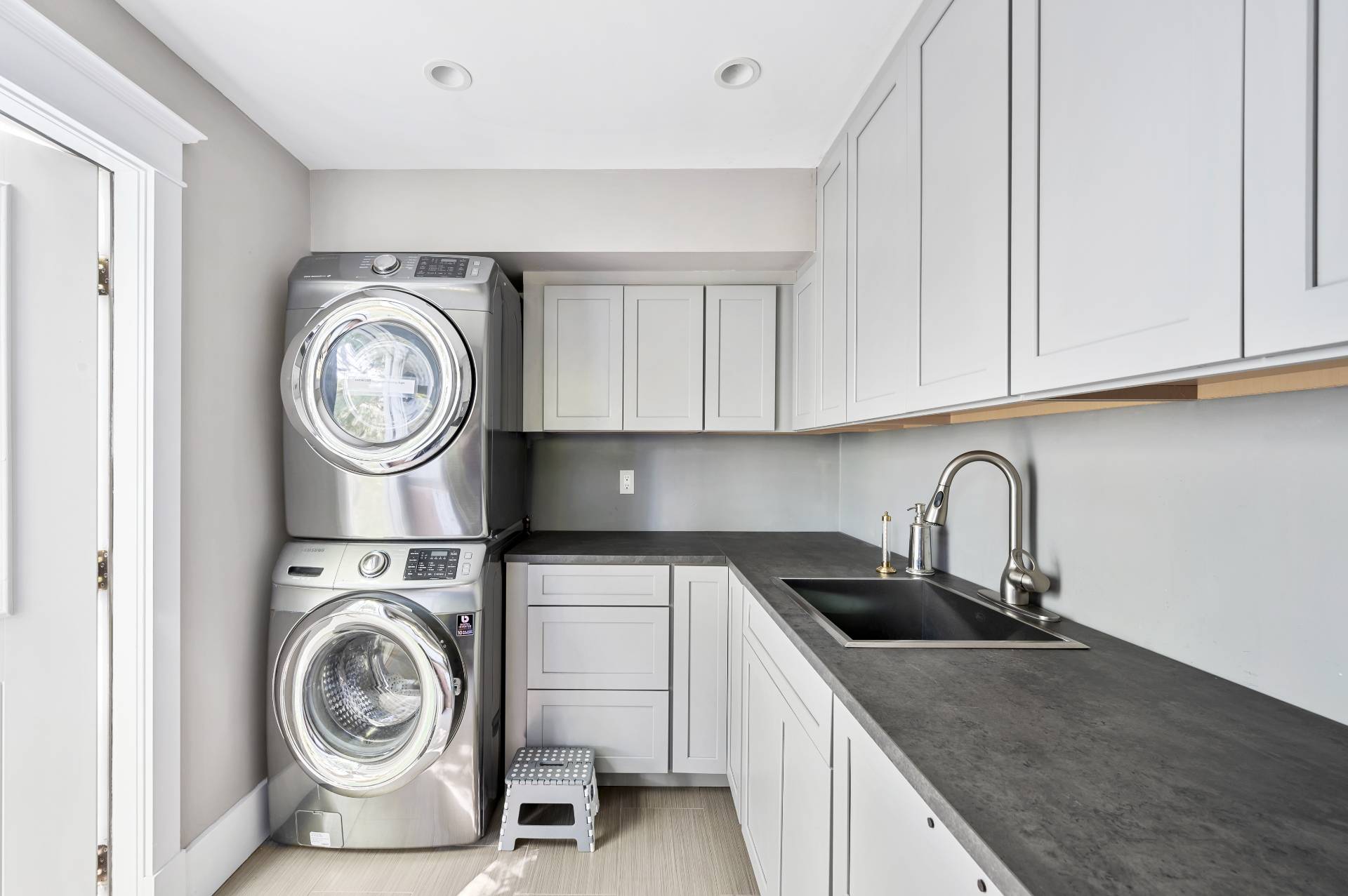 4 Charter Lane East Hampton, NY 11937 - Photo 19 of 19