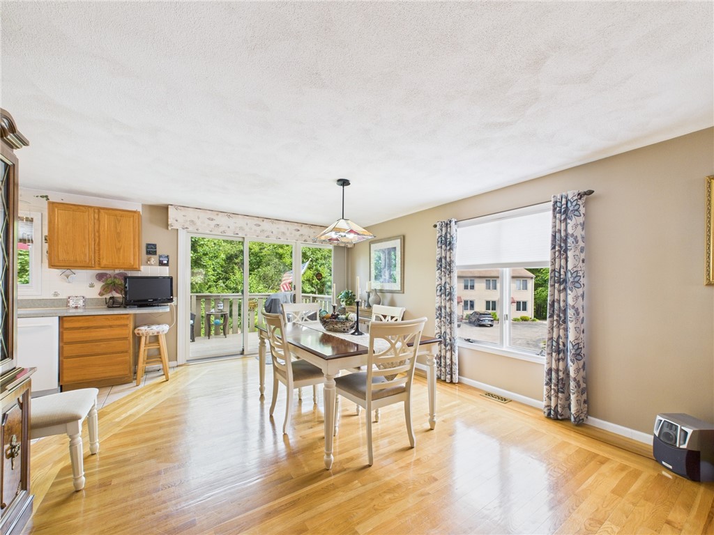 200 Cannon Street, Unit 130 Cranston, RI 02920 - Photo 10 of 26 Perfectly expansive for entertaining, light filled and TASTEFUL!