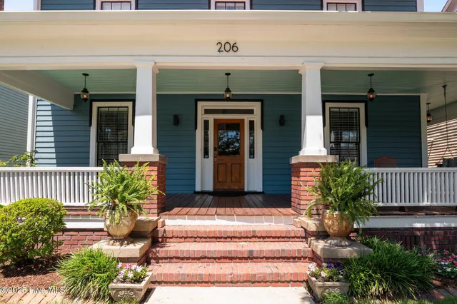 $764,900 | 206 East 2nd Street, Washington, NC 27889