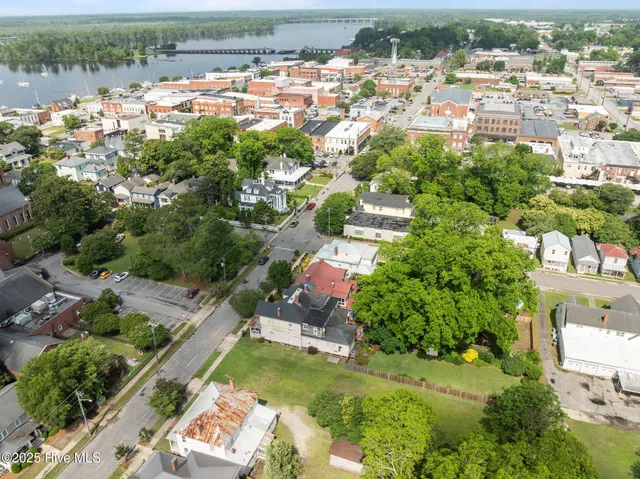 $764,900 | 206 East 2nd Street, Washington, NC 27889