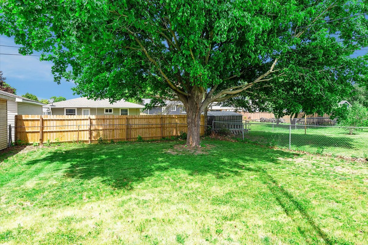 709 West McKinley Street Harvard, IL 60033 - Photo 16 of 23