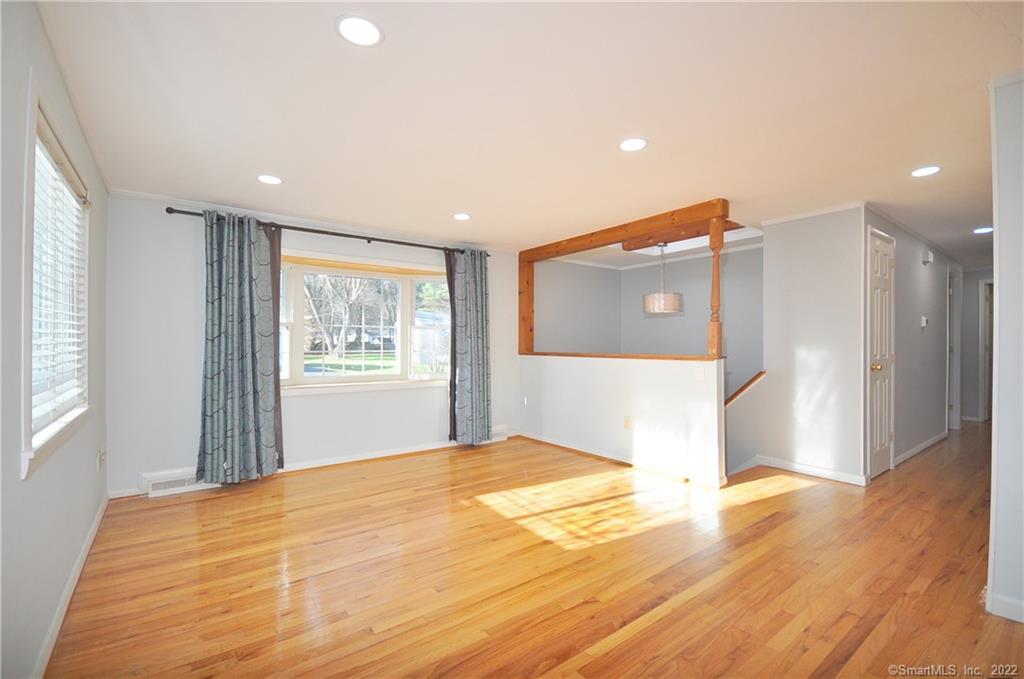 44 Simsbury Manor Drive Simsbury, CT 06089 - Photo 15 of 35 Family Room