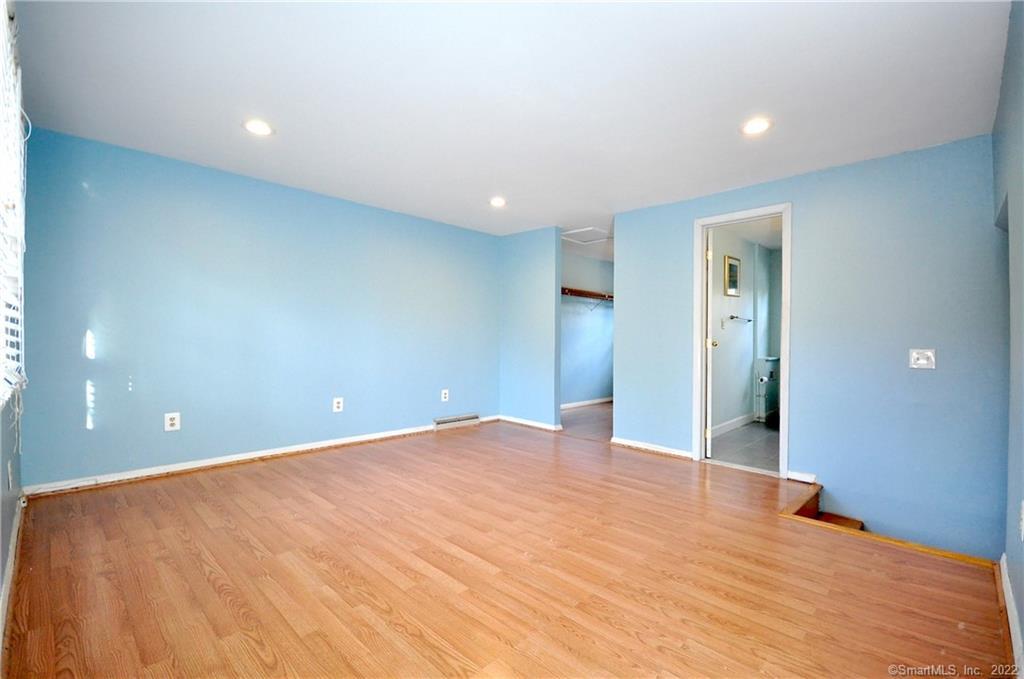 44 Simsbury Manor Drive Simsbury, CT 06089 - Photo 23 of 35 Master Bedroom