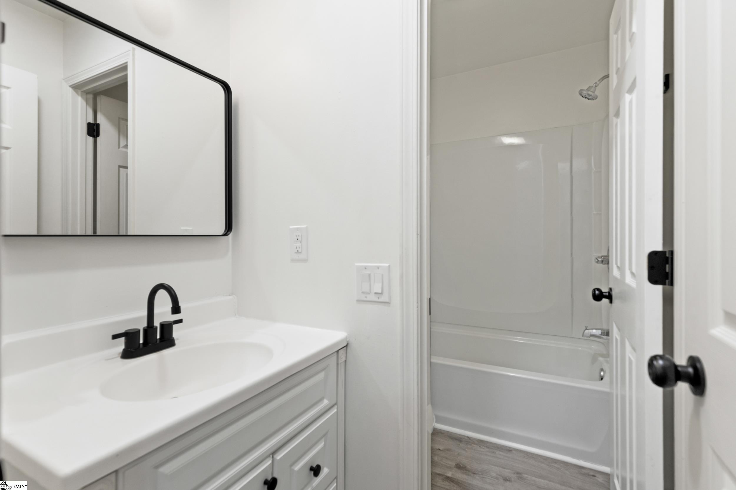 421 Wood Road Taylors, SC 29687 - Photo 14 of 30