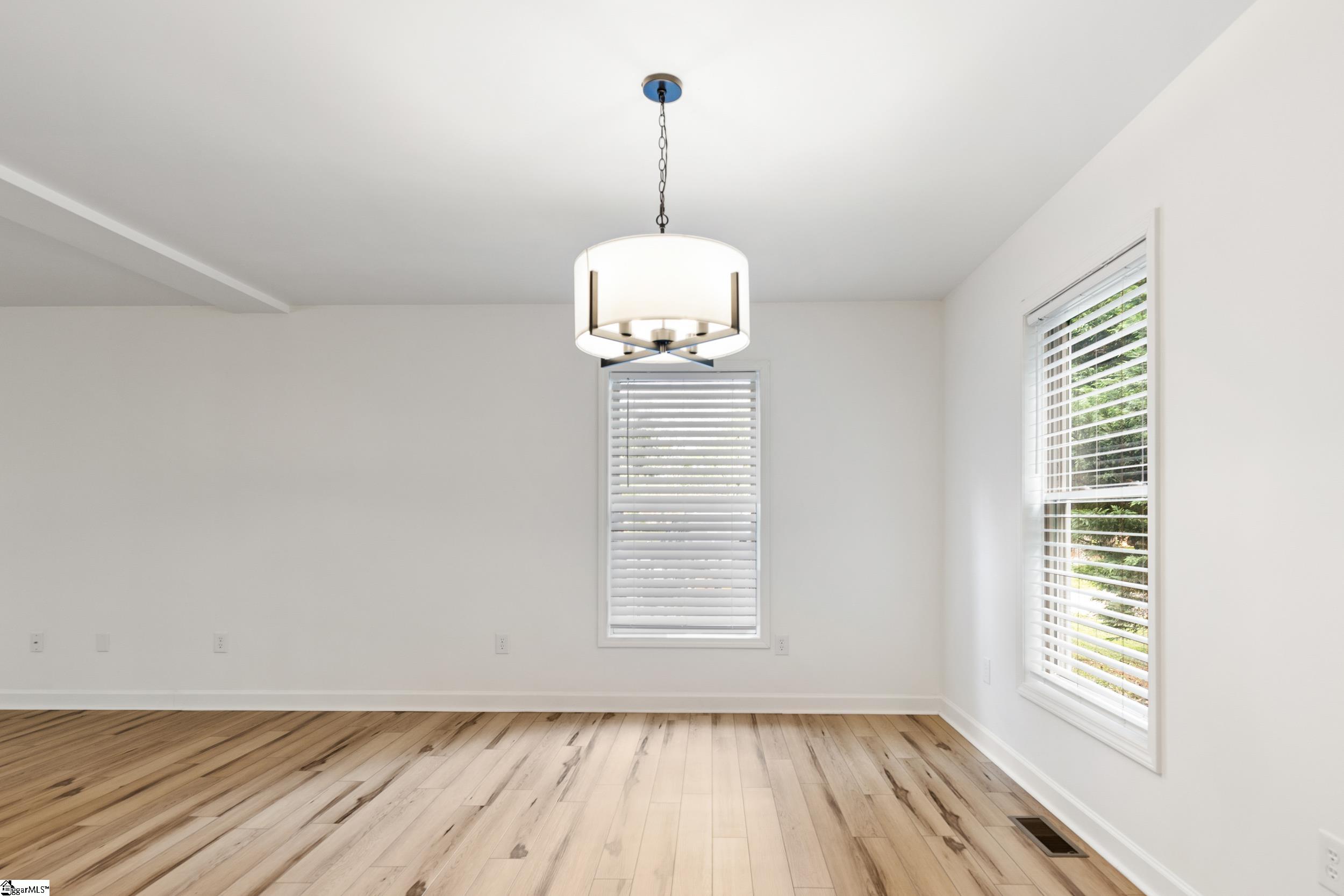 421 Wood Road Taylors, SC 29687 - Photo 8 of 30