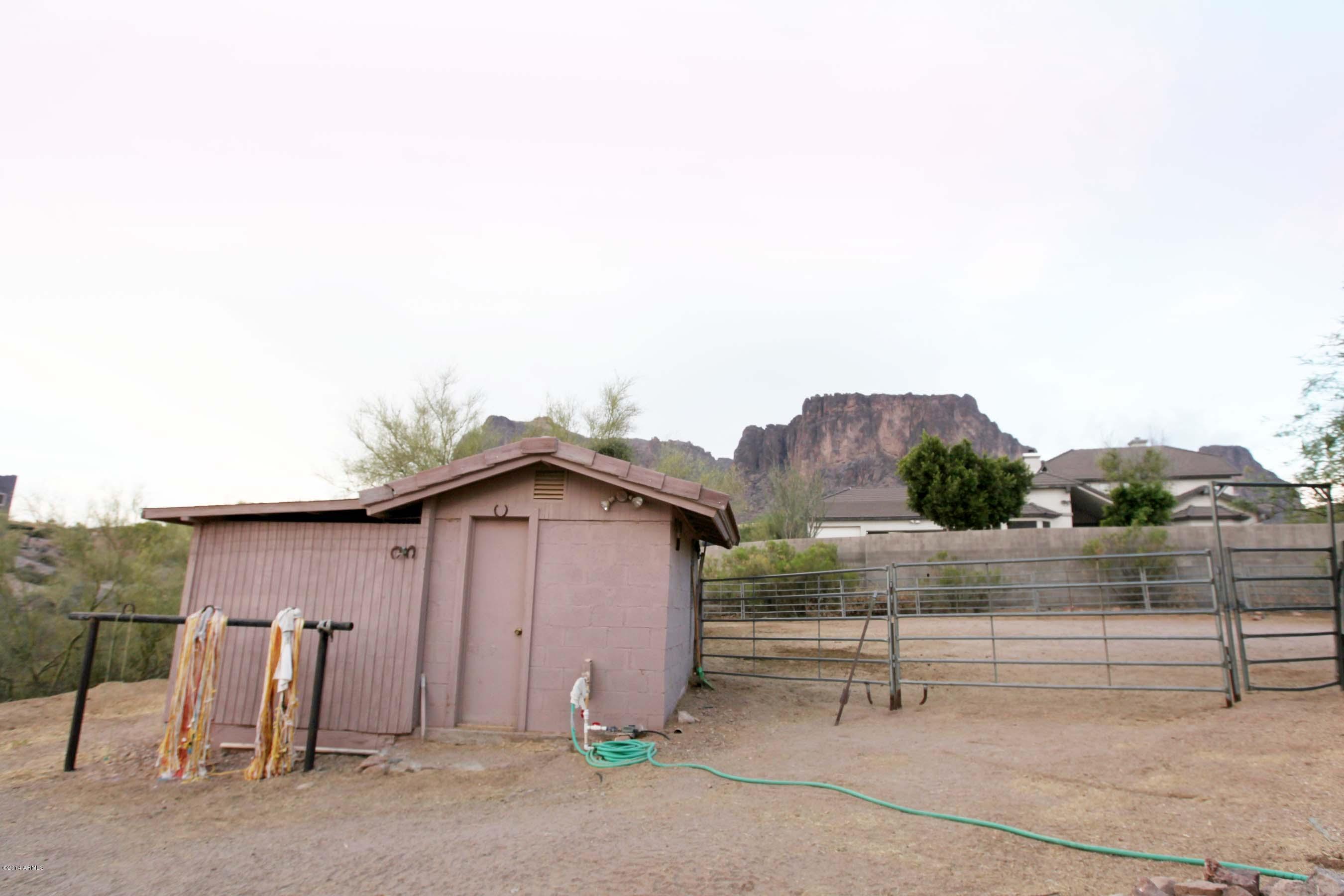 2451 North Buckskin Road Apache Junction, AZ 85119 - Photo 17 of 62 2451 Buckskin -15