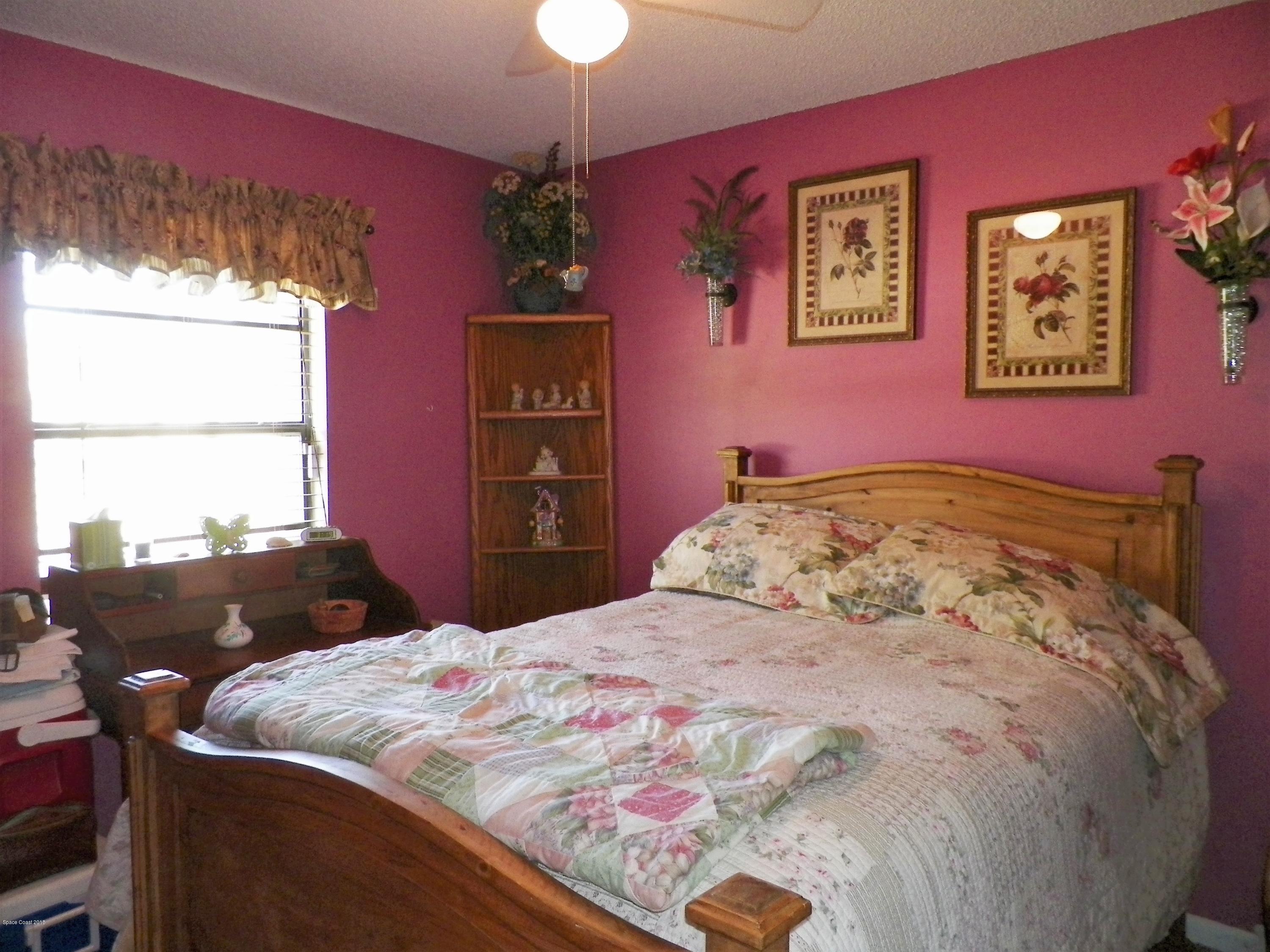 246 Sarah Road Southwest Palm Bay, FL 32908 - Photo 5 of 19 104_0245
