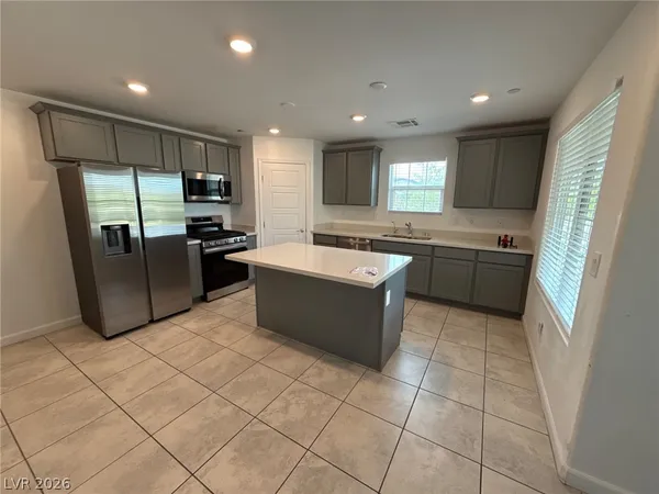 $2,000 | 699 Pickled Pepper Place, Henderson, NV 89011