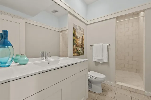 $3,295,000 | 530 Essex Road, Kenilworth, IL 60043