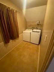 $2,300 | 211 Buffinton Street, Unit 3, Fall River, MA 02721