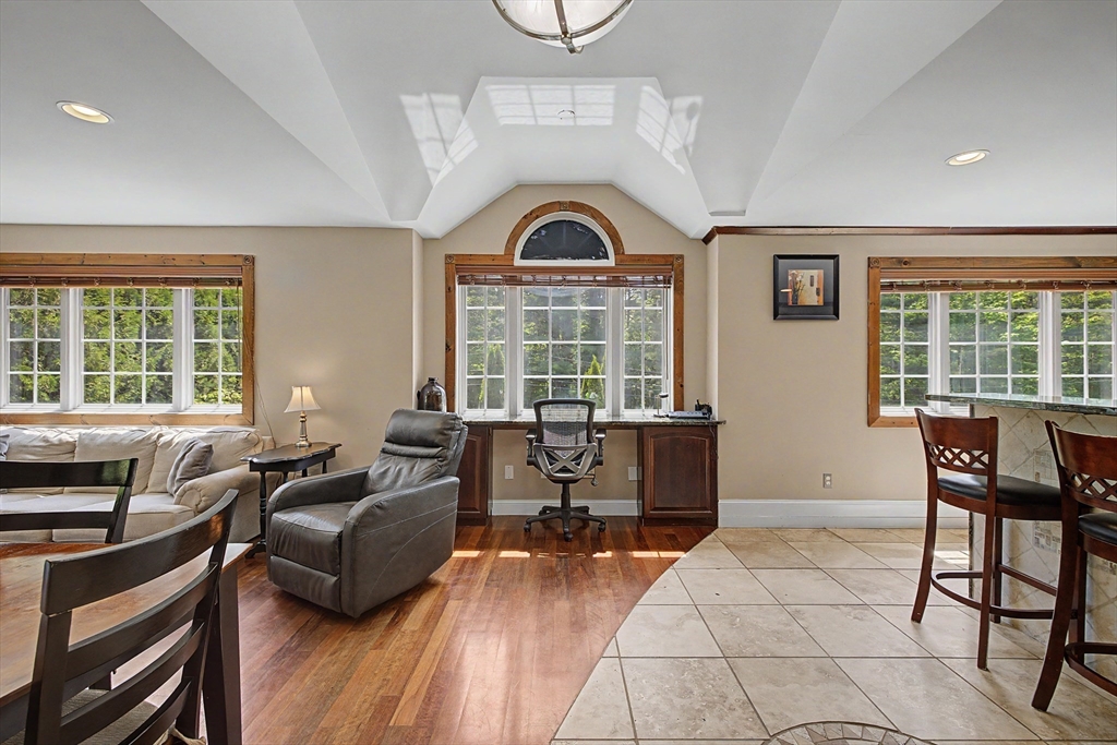 195 Westhampton Road Northampton, MA 01062 - Photo 15 of 34