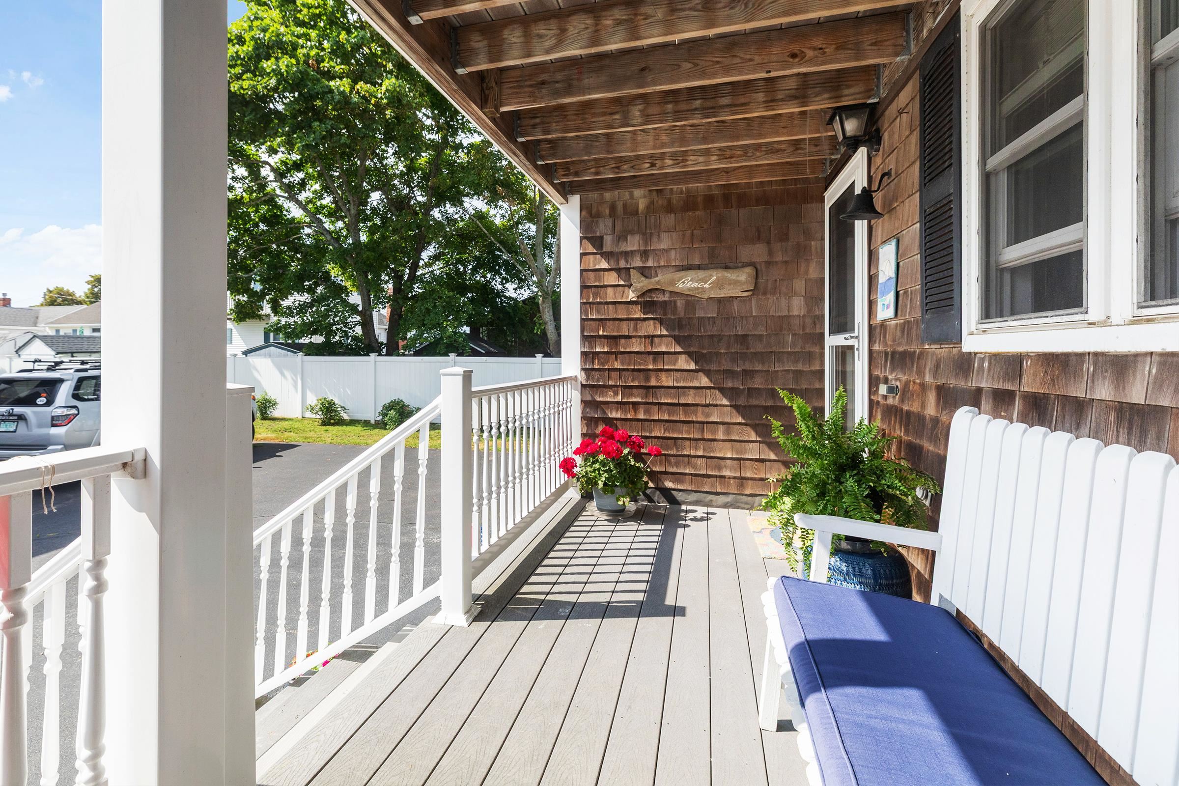 14 Fellows Avenue, Unit 2 Hampton, NH 03842 - Photo 4 of 34