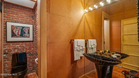 $1,880,000 | 50 Cherry Hill Drive, Pinehurst, NC 28374