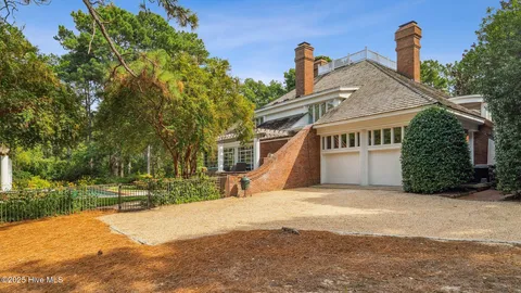 $1,880,000 | 50 Cherry Hill Drive, Pinehurst, NC 28374