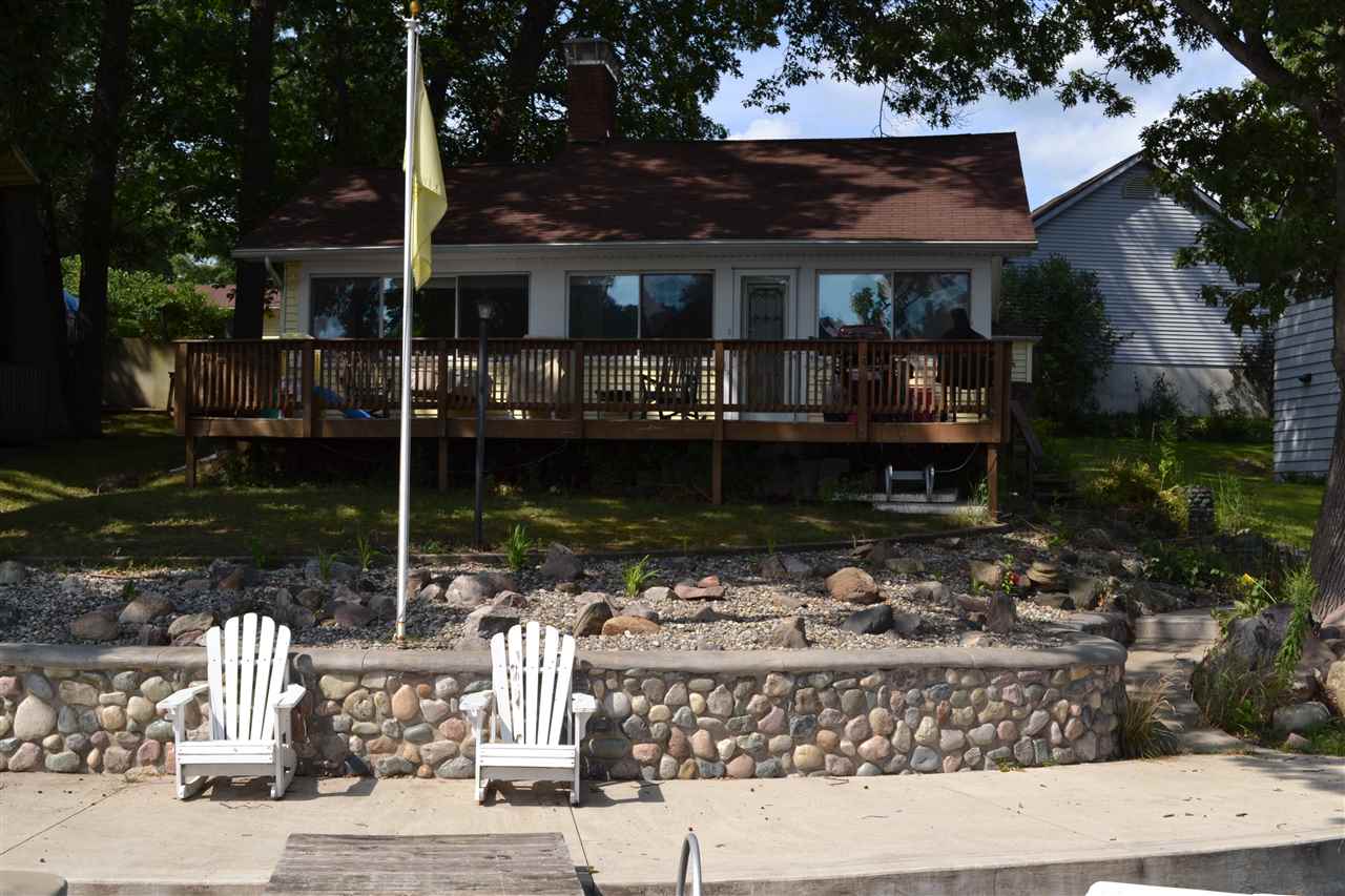 750 Spring Beach Road Rome City, IN 46784 - Photo 1 of 16