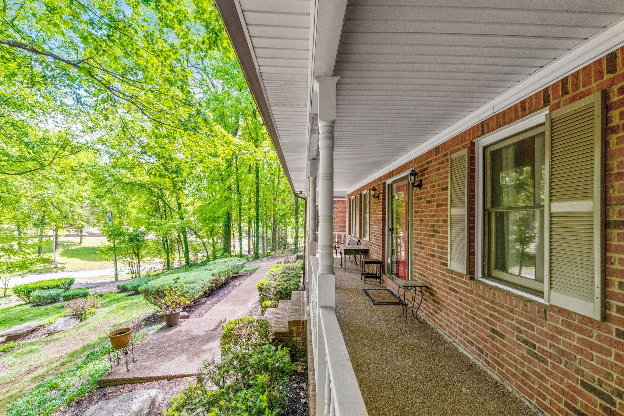 612 Fairway Trail Springfield, TN 37172 - Photo 4 of 50 a view of a house with backyard and sitting area