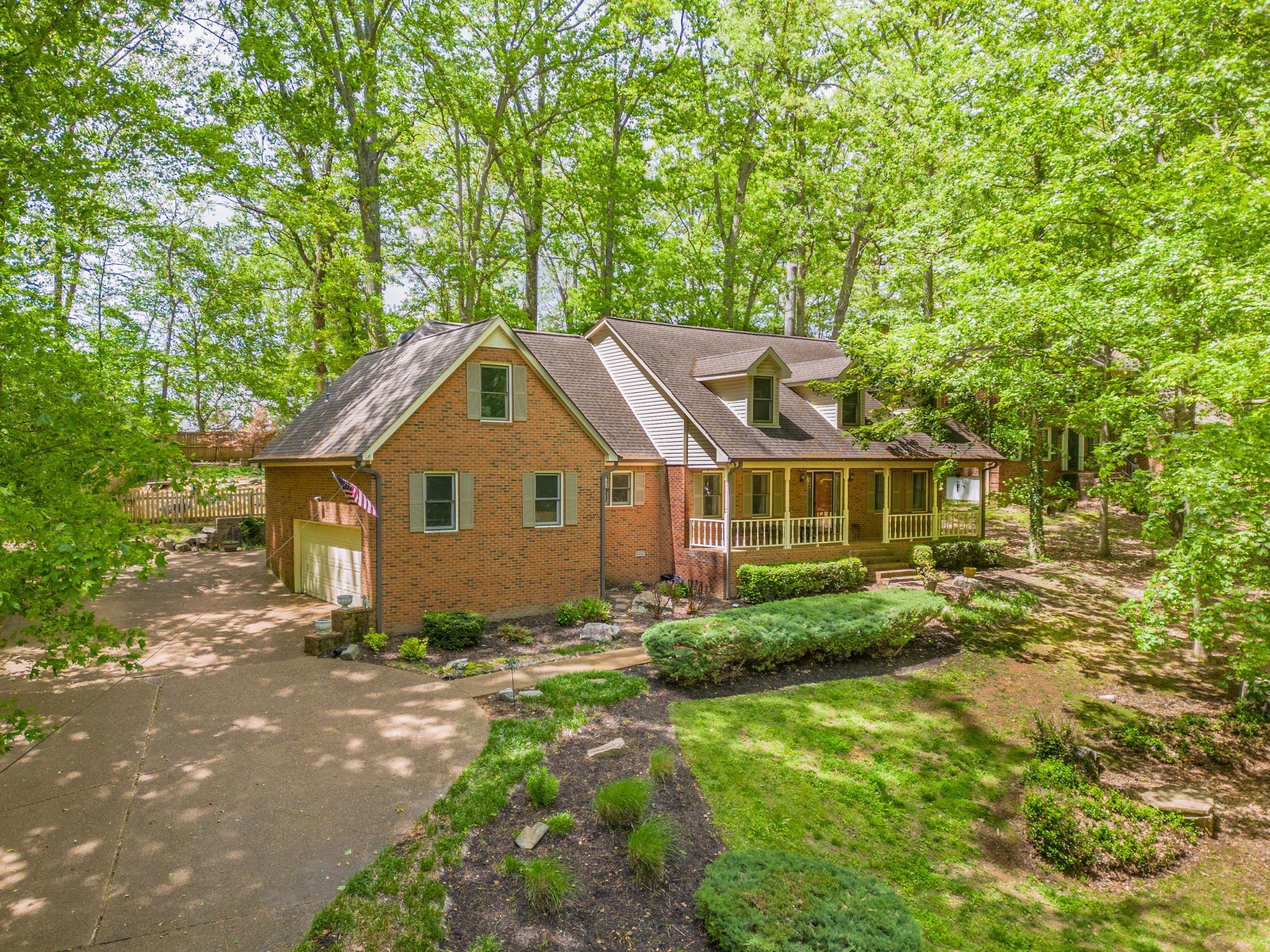 612 Fairway Trail Springfield, TN 37172 - Photo 44 of 50 a view of a house with yard and sitting area