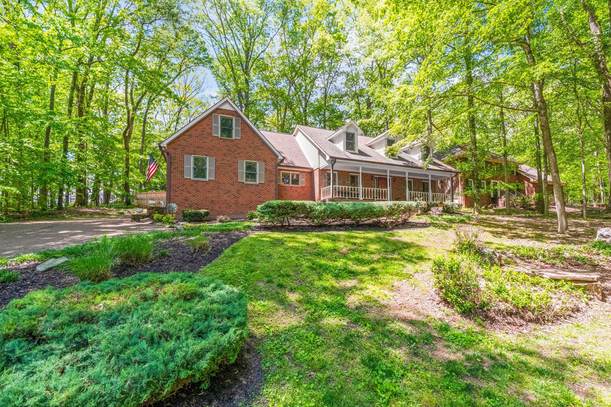 612 Fairway Trail Springfield, TN 37172 - Photo 46 of 50 a house view with a garden space