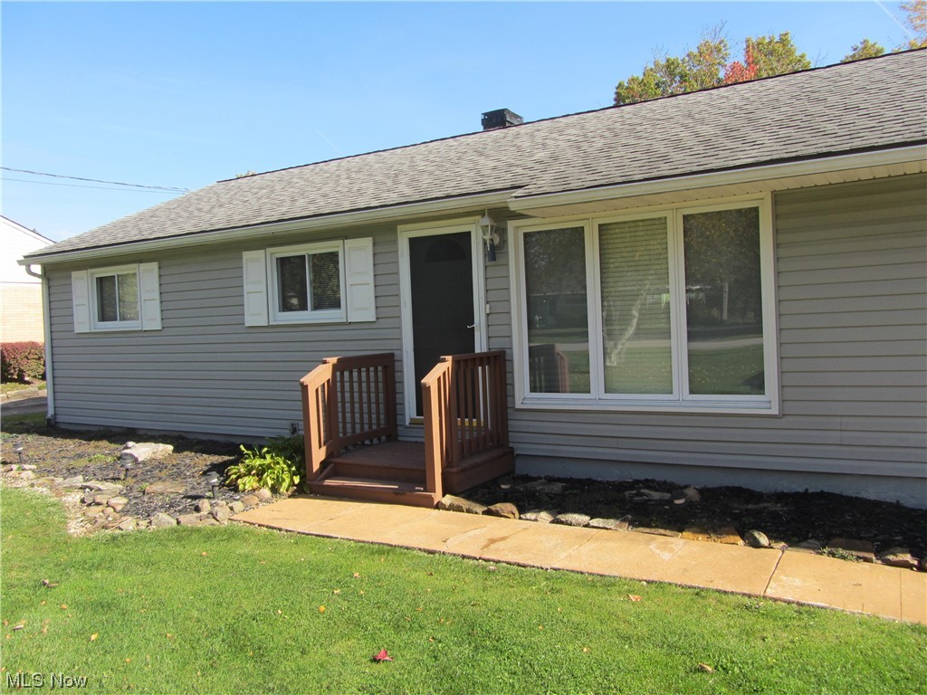 969 Keefer Road Girard, OH 44420 - Photo 2 of 26 Gallery Image 2