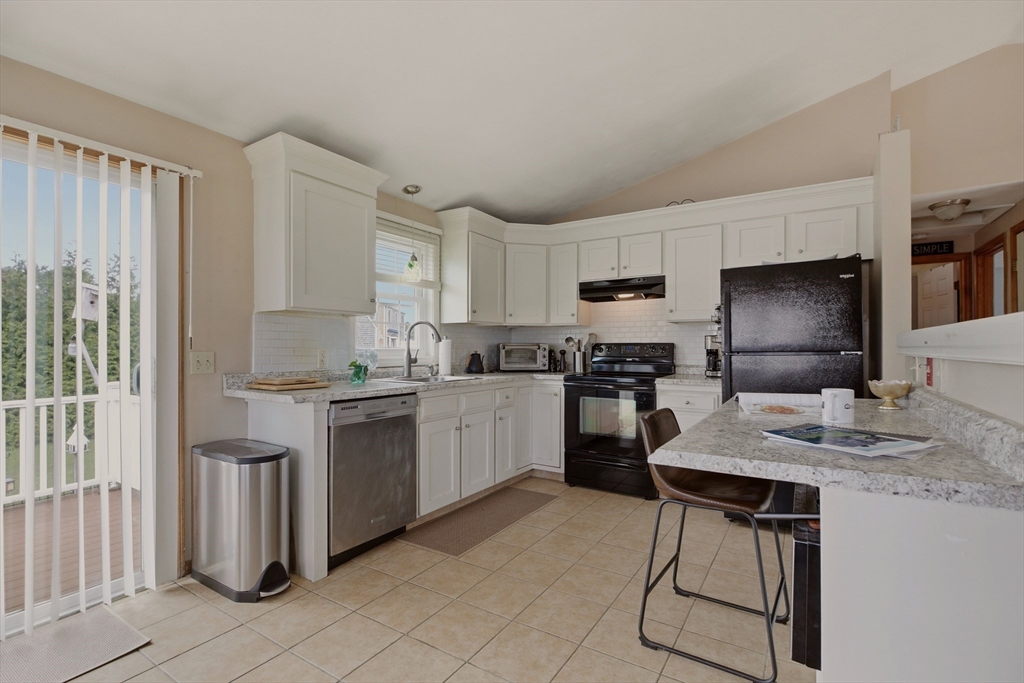 6 Musket Road Seekonk, MA 02771 - Photo 16 of 39 Gallery Image 16