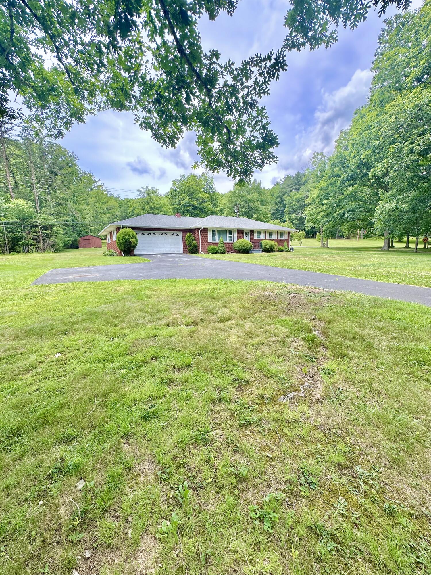 4926 Johnson Creek Road Covington, VA 24426 - Photo 2 of 40 IMG_8553
