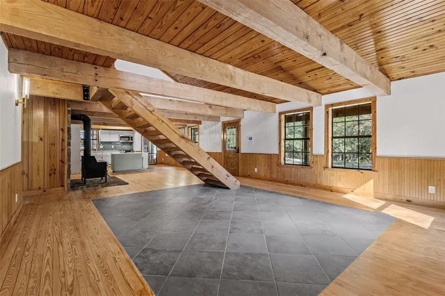 a view of an entryway with a house