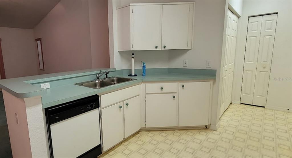 19156 Southwest 101st Street Dunnellon, FL 34432 - Photo 11 of 28