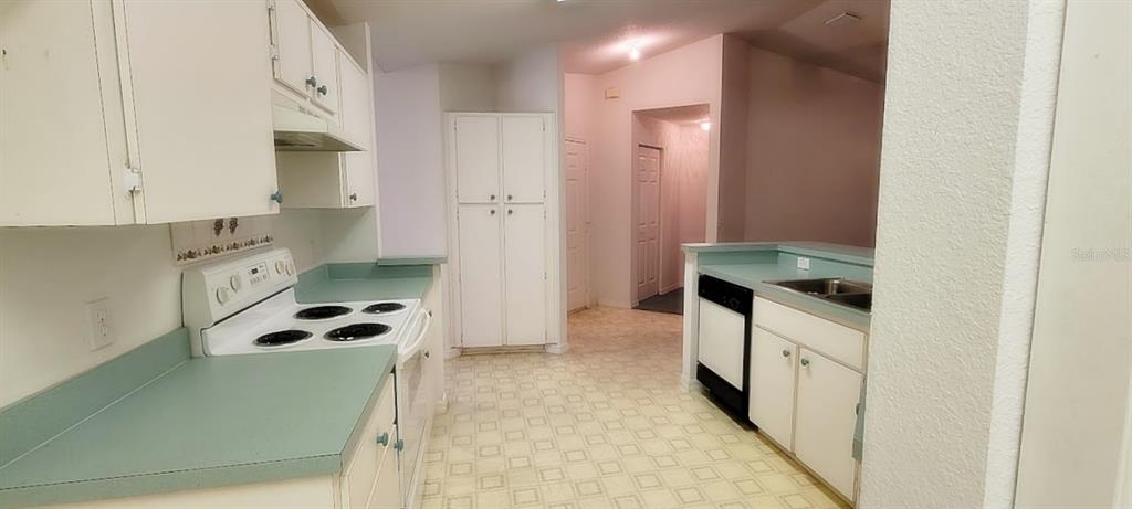 19156 Southwest 101st Street Dunnellon, FL 34432 - Photo 12 of 28