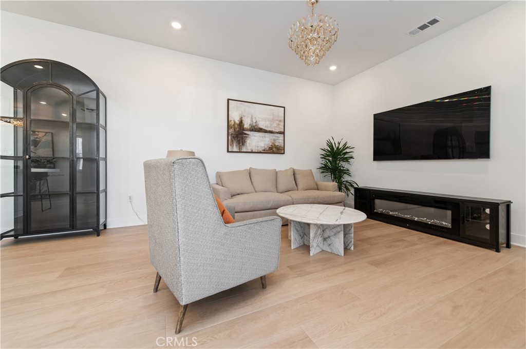 127 Merit Irvine, CA 92618 - Photo 14 of 48