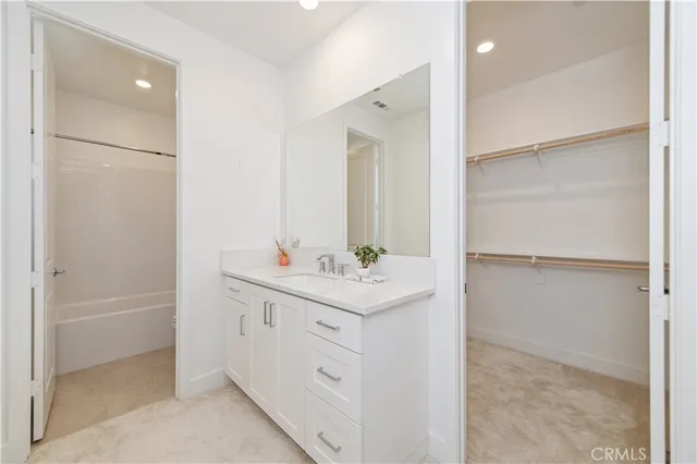 $6,800 | 127 Merit, Irvine, CA 92618