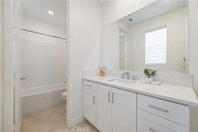 $6,800 | 127 Merit, Irvine, CA 92618