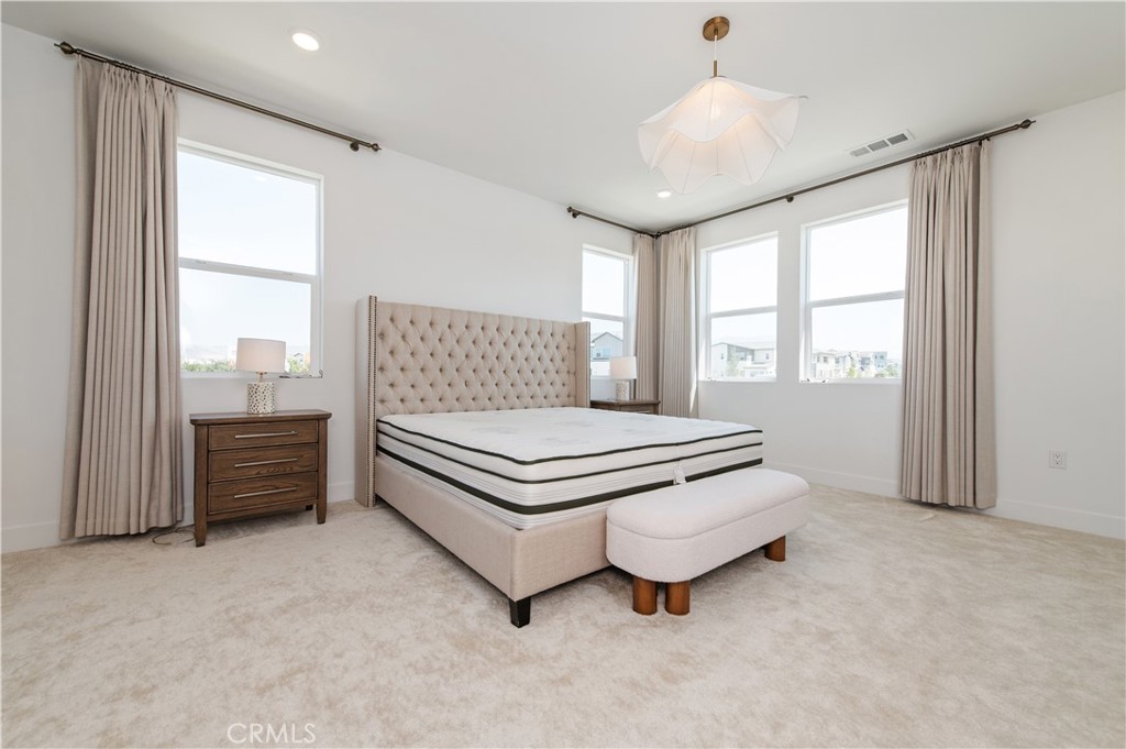 127 Merit Irvine, CA 92618 - Photo 37 of 48