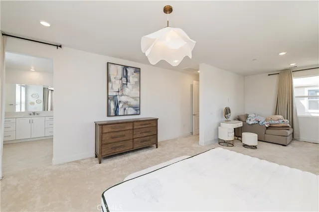 $6,800 | 127 Merit, Irvine, CA 92618