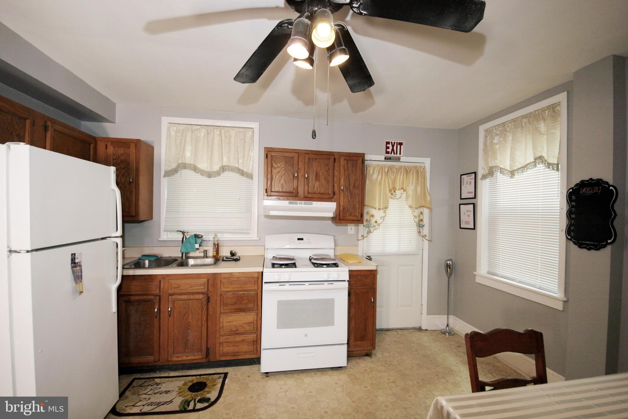 3509 Harford Road Baltimore, MD 21218 - Photo 12 of 40