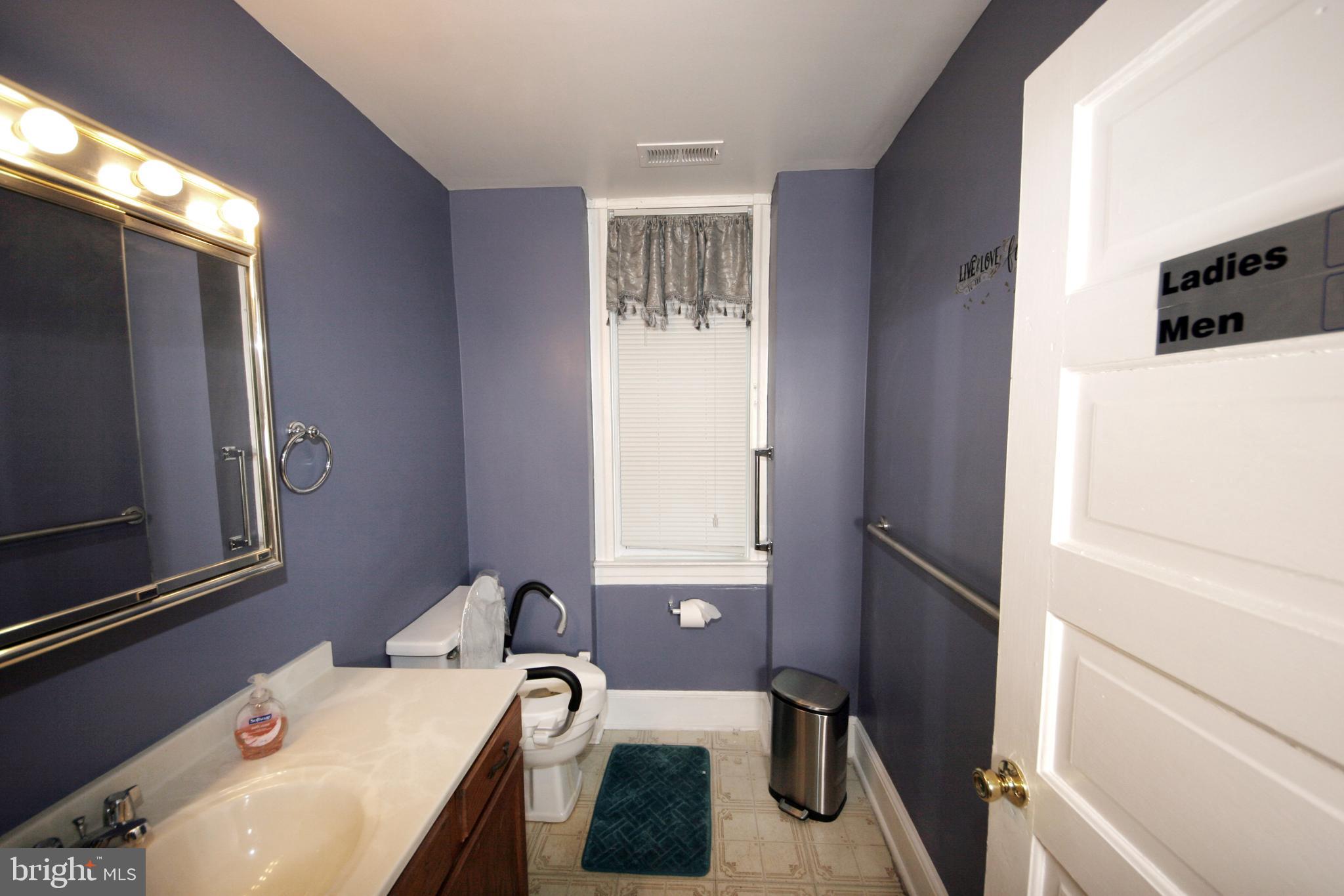 3509 Harford Road Baltimore, MD 21218 - Photo 16 of 40