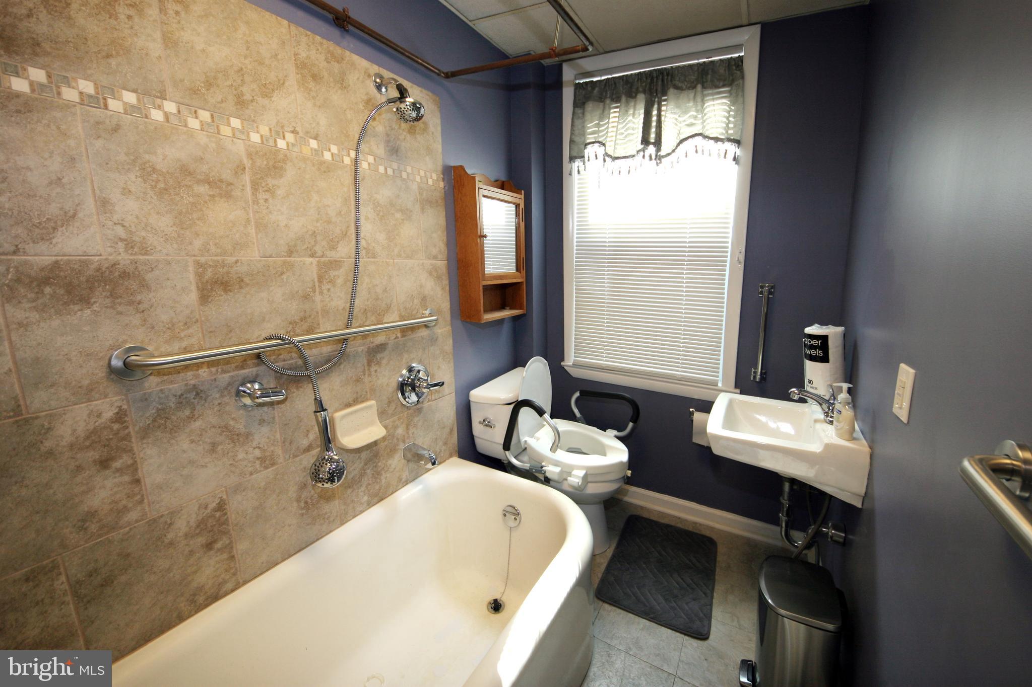 3509 Harford Road Baltimore, MD 21218 - Photo 28 of 40