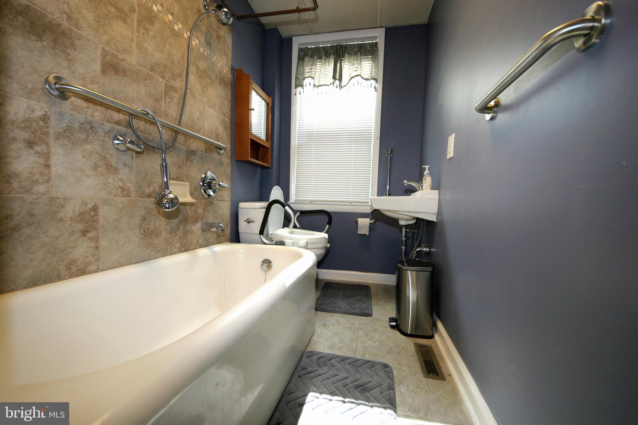 3509 Harford Road Baltimore, MD 21218 - Photo 29 of 40