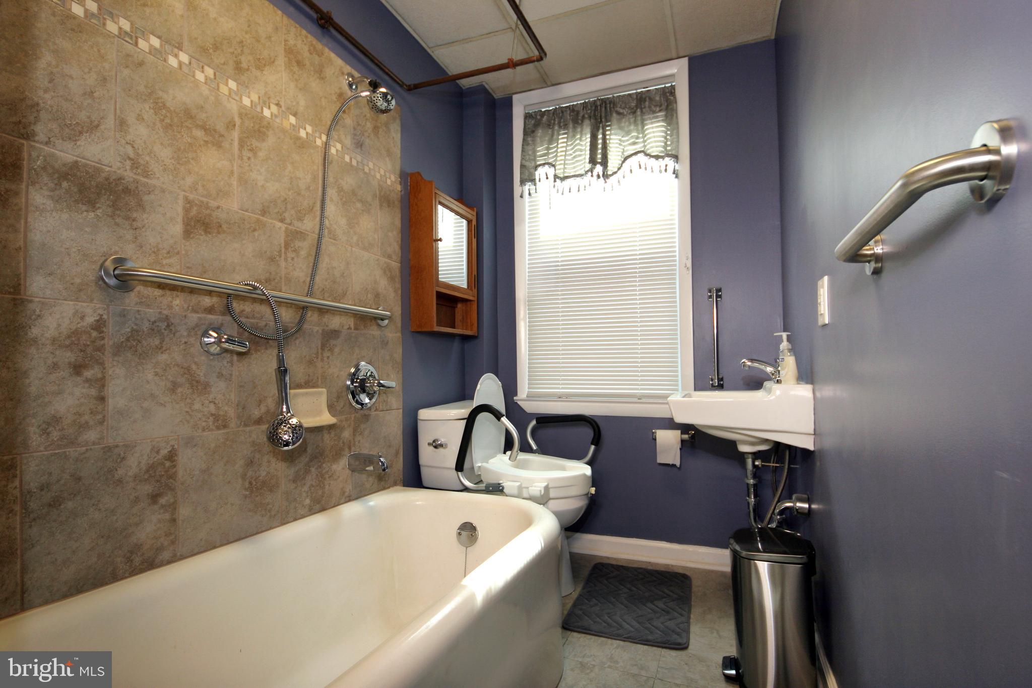 3509 Harford Road Baltimore, MD 21218 - Photo 33 of 40